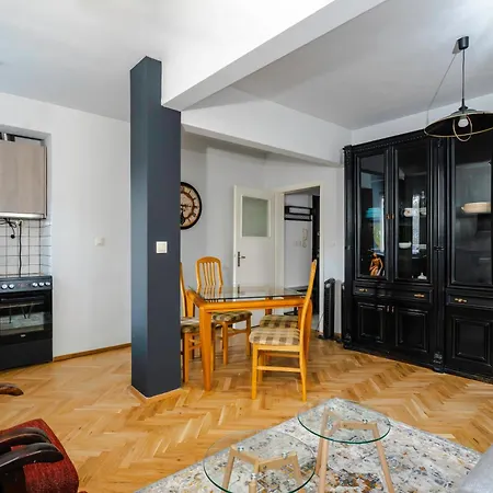 דירה Colorful 2bd Next To Serdika Center By Flat Mаnager סופיה