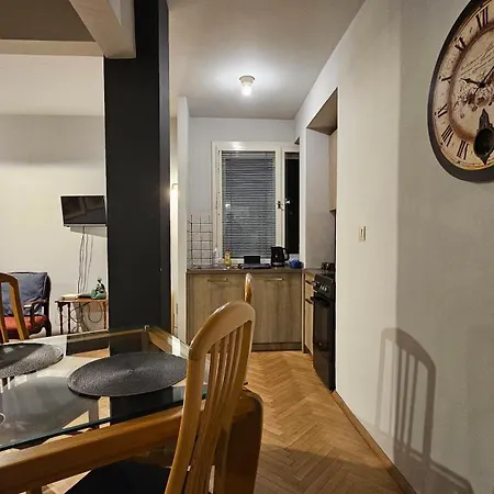 Colorful 2bd Next To Serdika Center By Flat Mаnager شقة